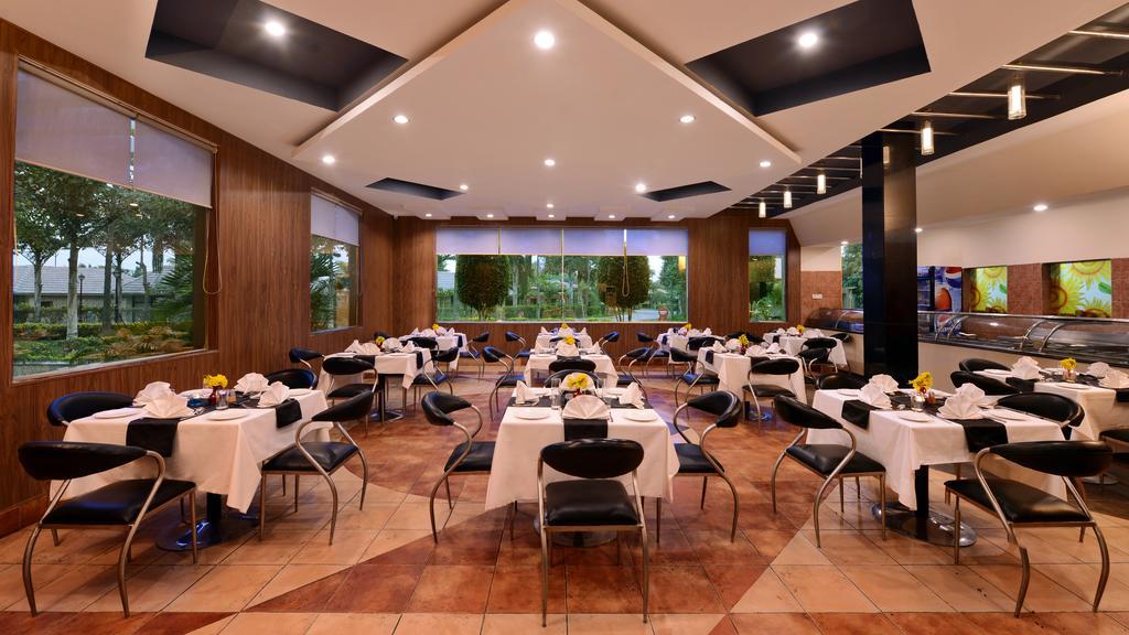 Shri Radha Brij Vasundhara Resort & Spa Govardhan Esterno foto