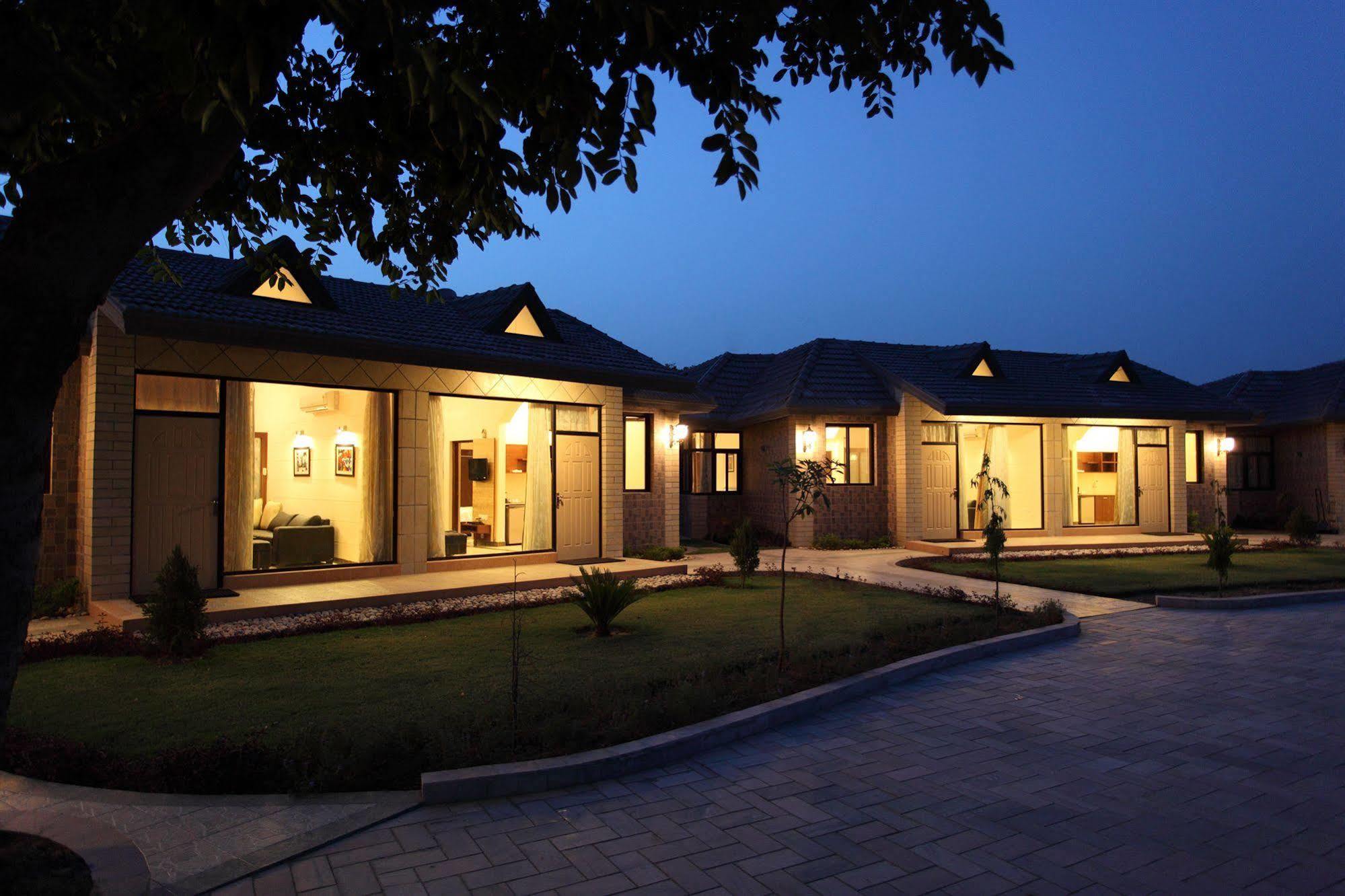 Shri Radha Brij Vasundhara Resort & Spa Govardhan Esterno foto