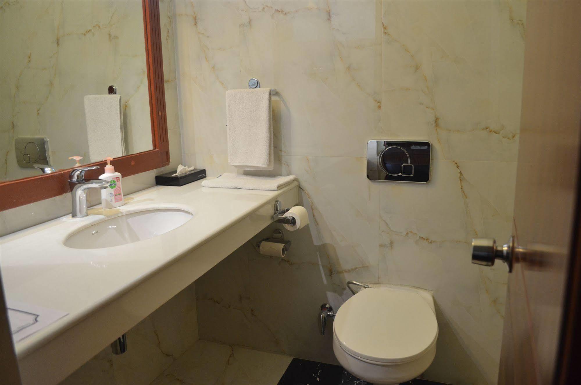 Shri Radha Brij Vasundhara Resort & Spa Govardhan Esterno foto