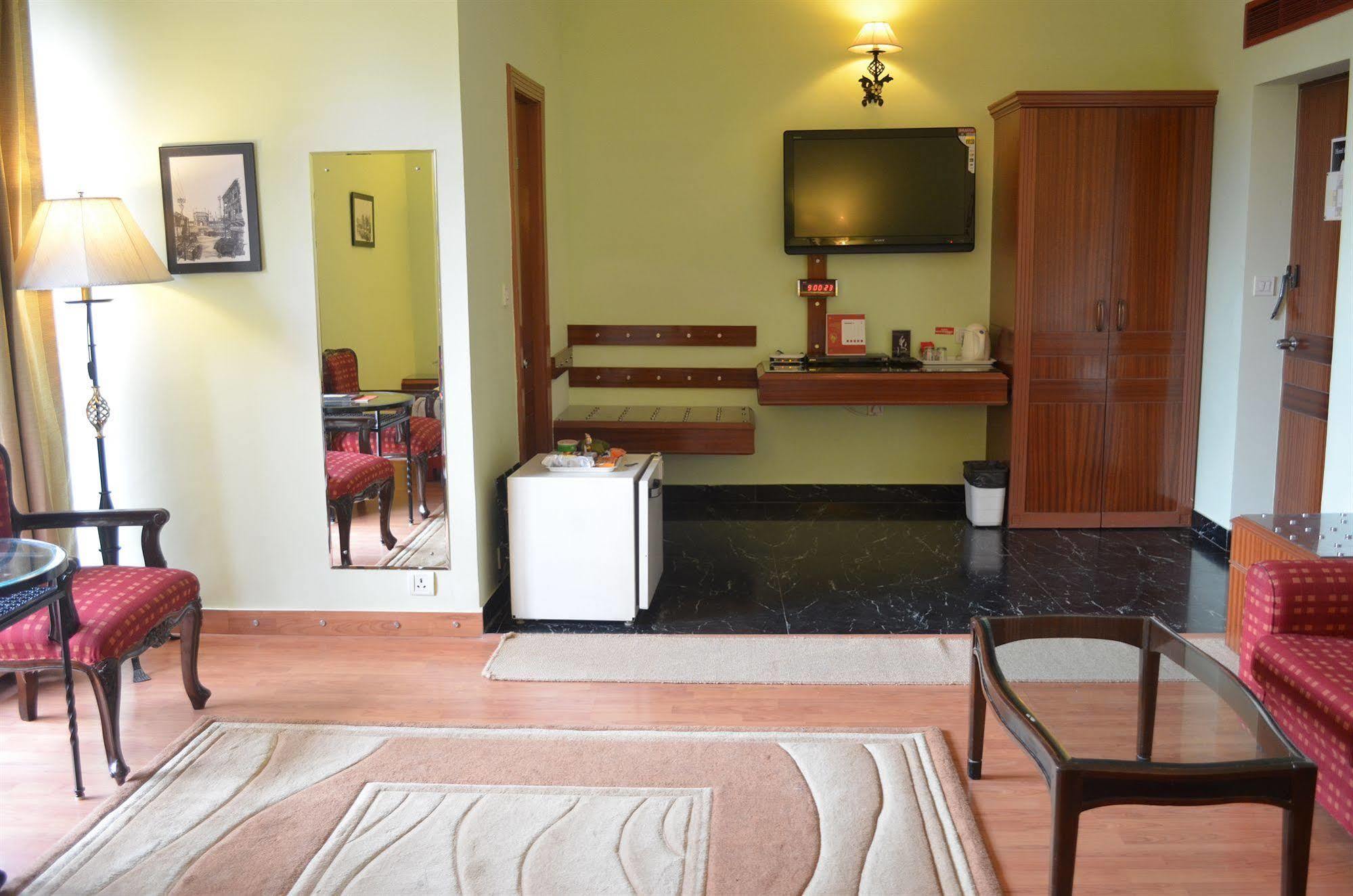Shri Radha Brij Vasundhara Resort & Spa Govardhan Esterno foto