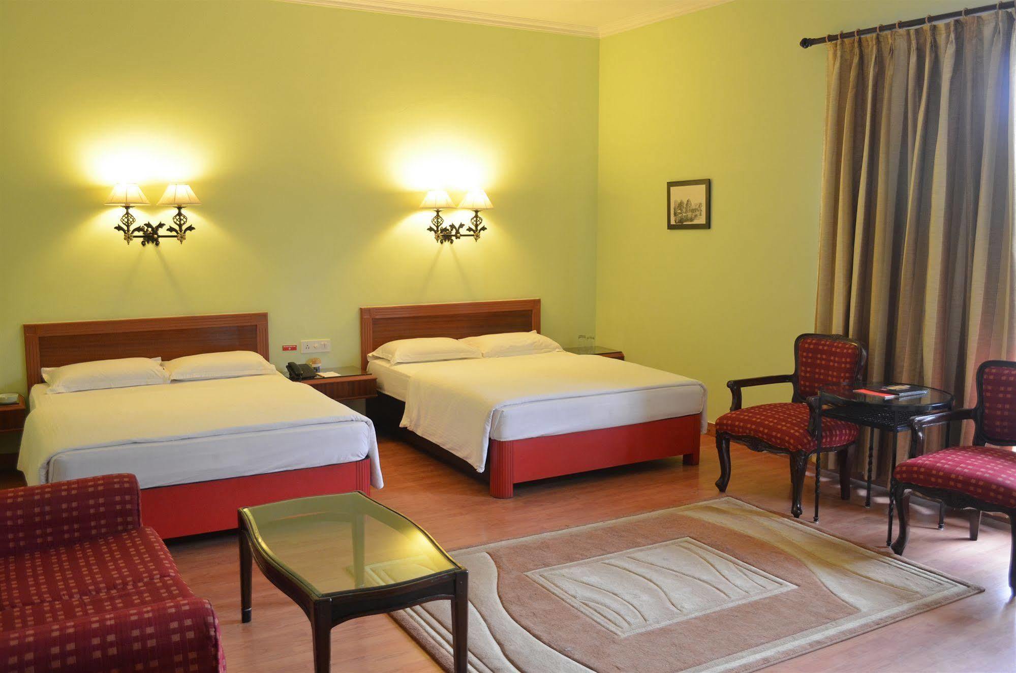 Shri Radha Brij Vasundhara Resort & Spa Govardhan Esterno foto