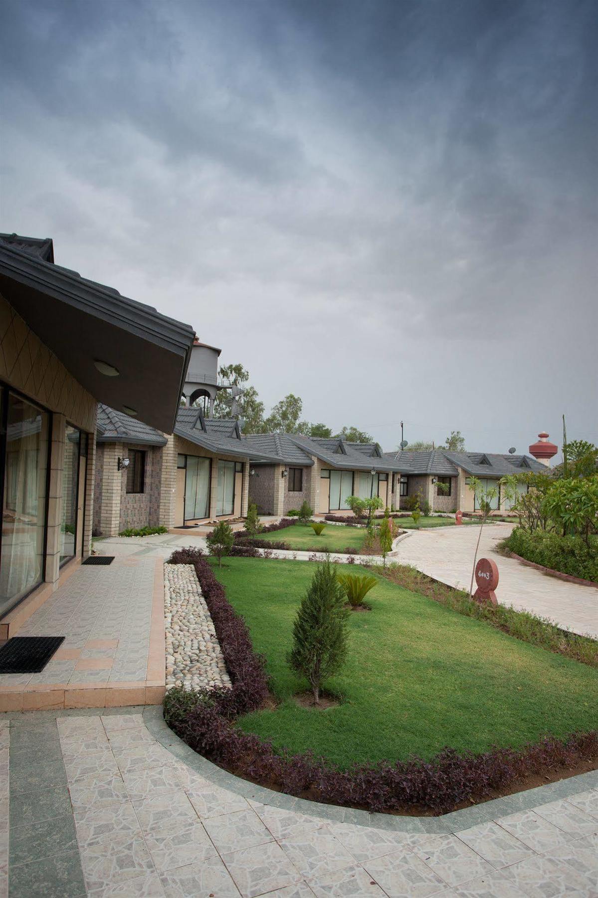 Shri Radha Brij Vasundhara Resort & Spa Govardhan Esterno foto