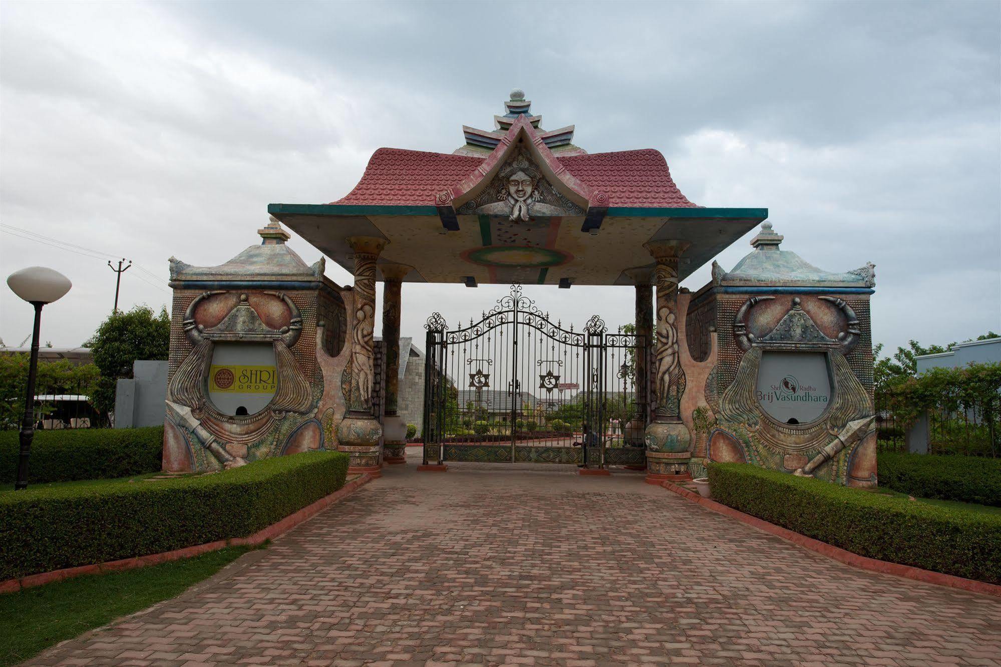 Shri Radha Brij Vasundhara Resort & Spa Govardhan Esterno foto